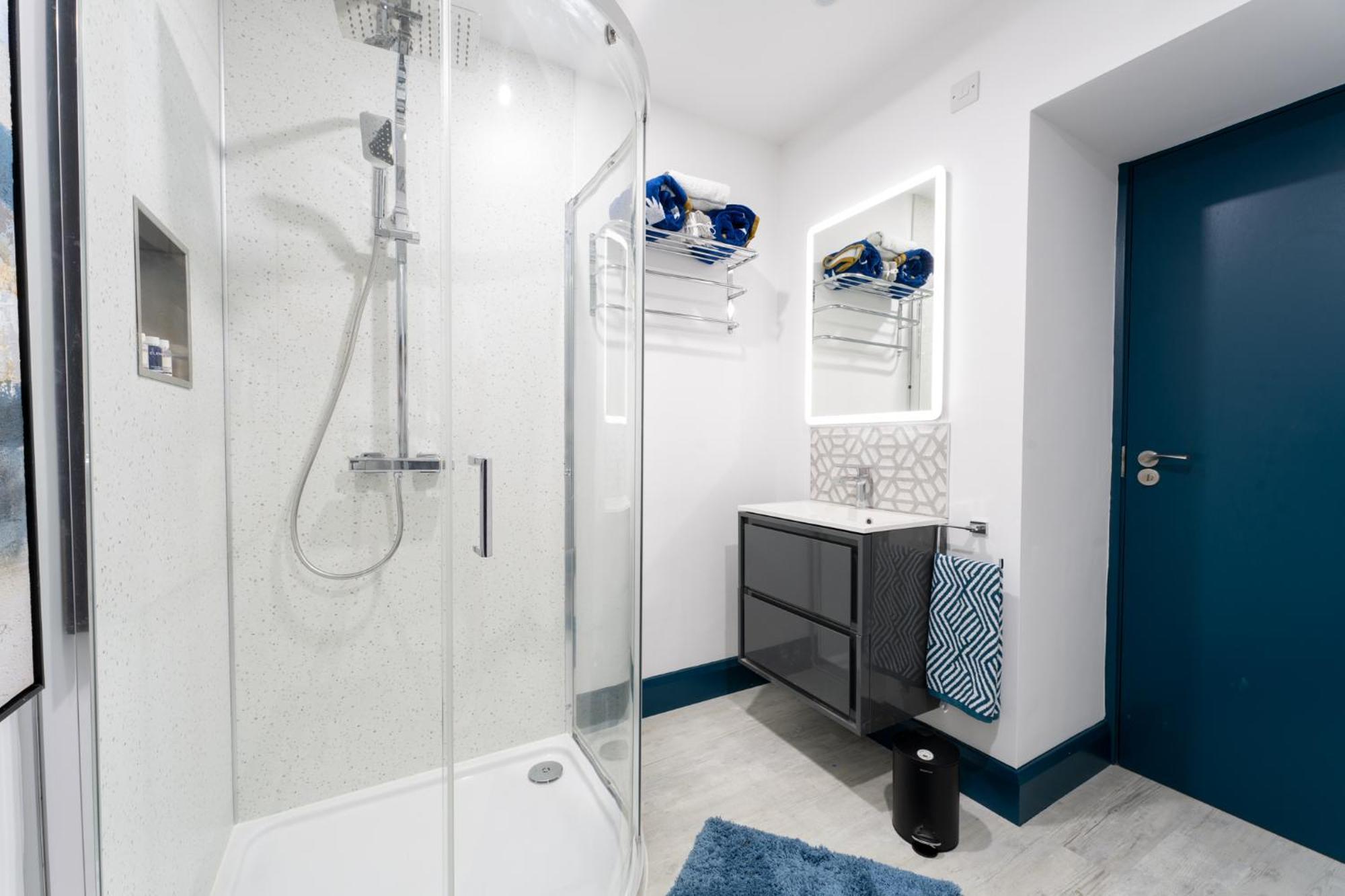 Market Square Apartments Bushmills Ngoại thất bức ảnh